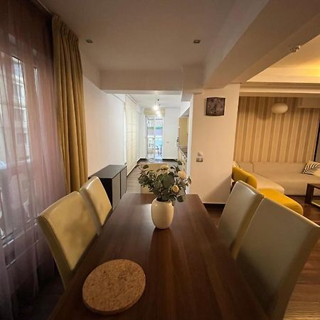 Large 2 Bedroom Apartment Soseaua Nordului Bucarest Extérieur photo