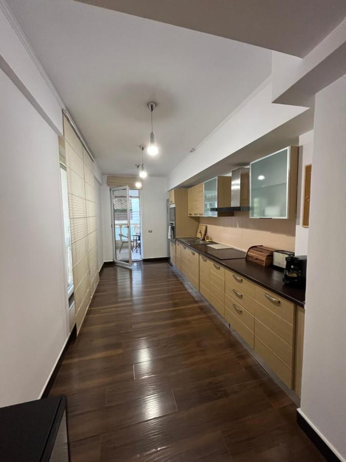 Large 2 Bedroom Apartment Soseaua Nordului Bucarest Extérieur photo